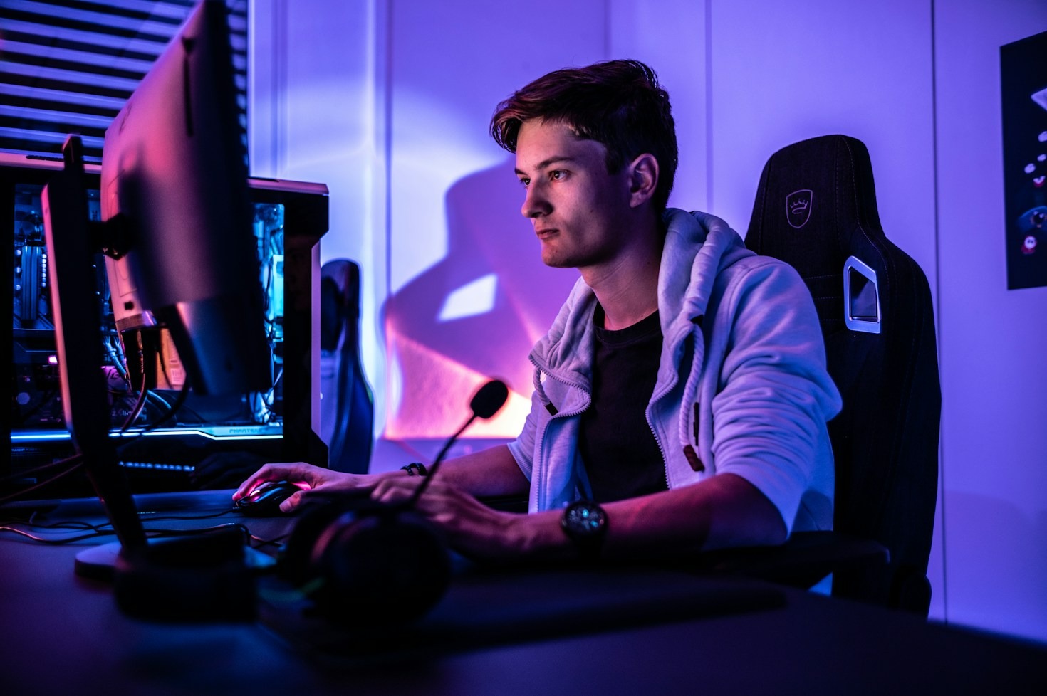 The Ultimate Guide to Mechanical Keyboards for Competitive Play